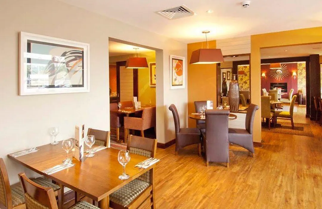 Premier Inn Rochester-1