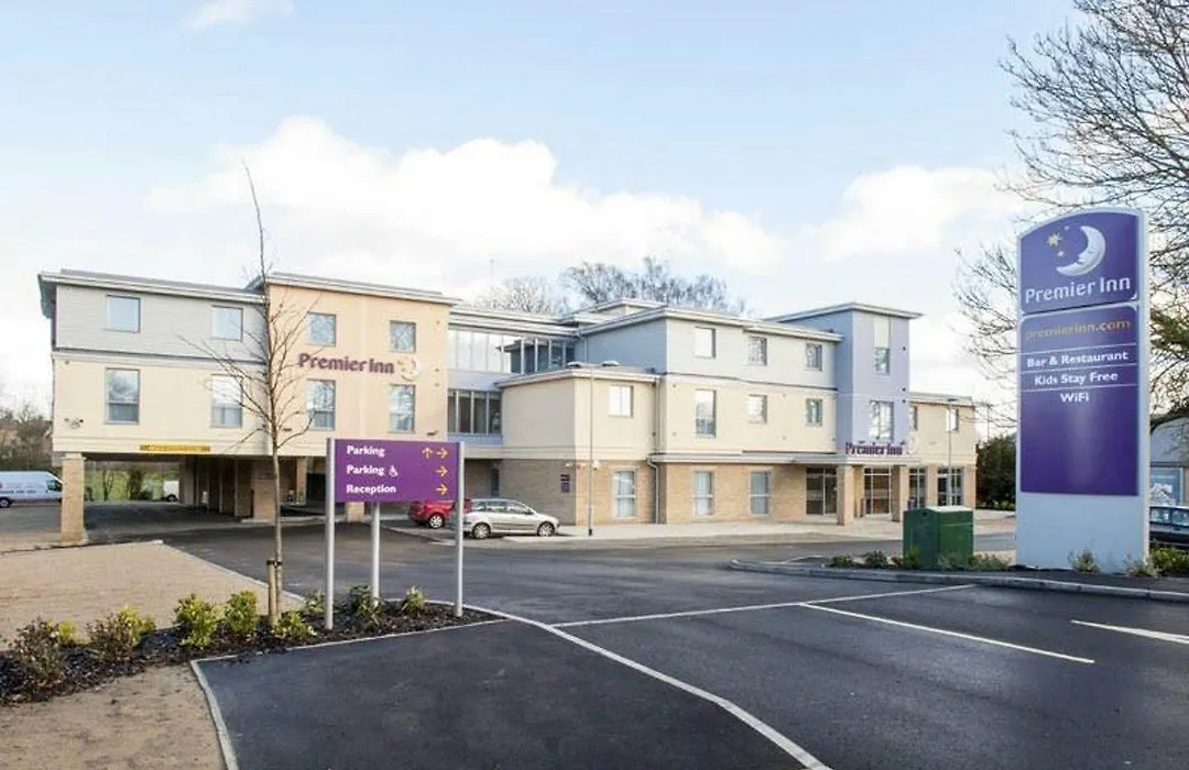 Premier Inn Witney-1