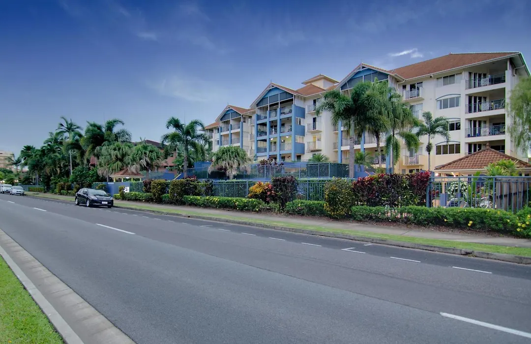 North Cove Waterfront Suites-1