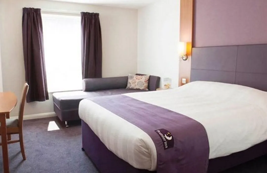 Premier Inn Cwmbran-1