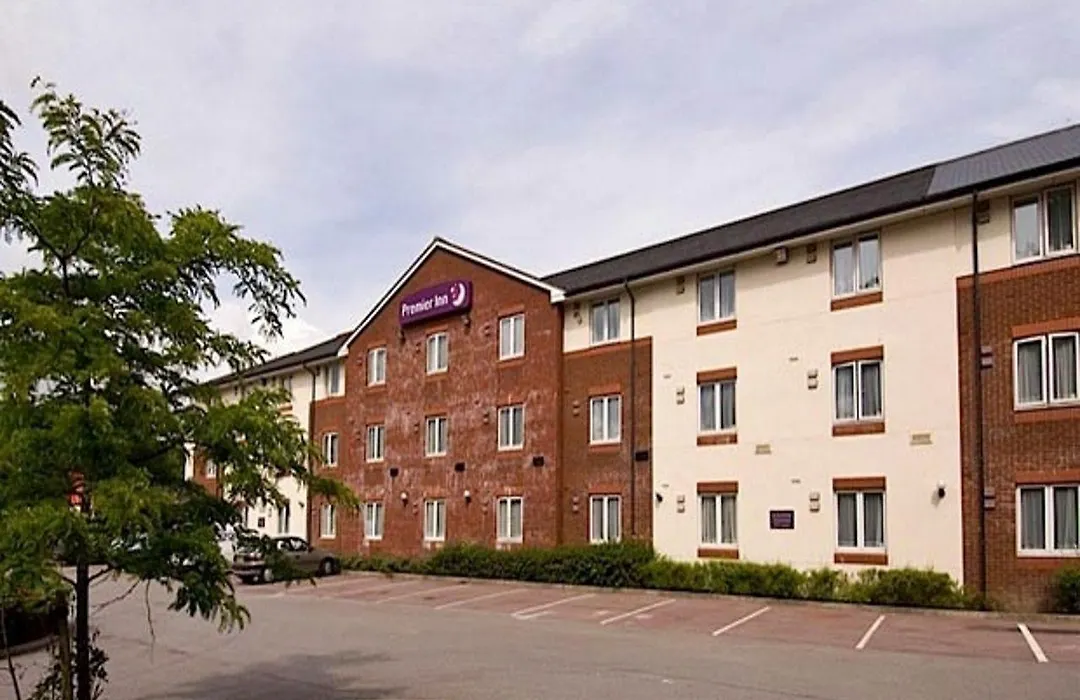 Premier Inn Newport Wales-1