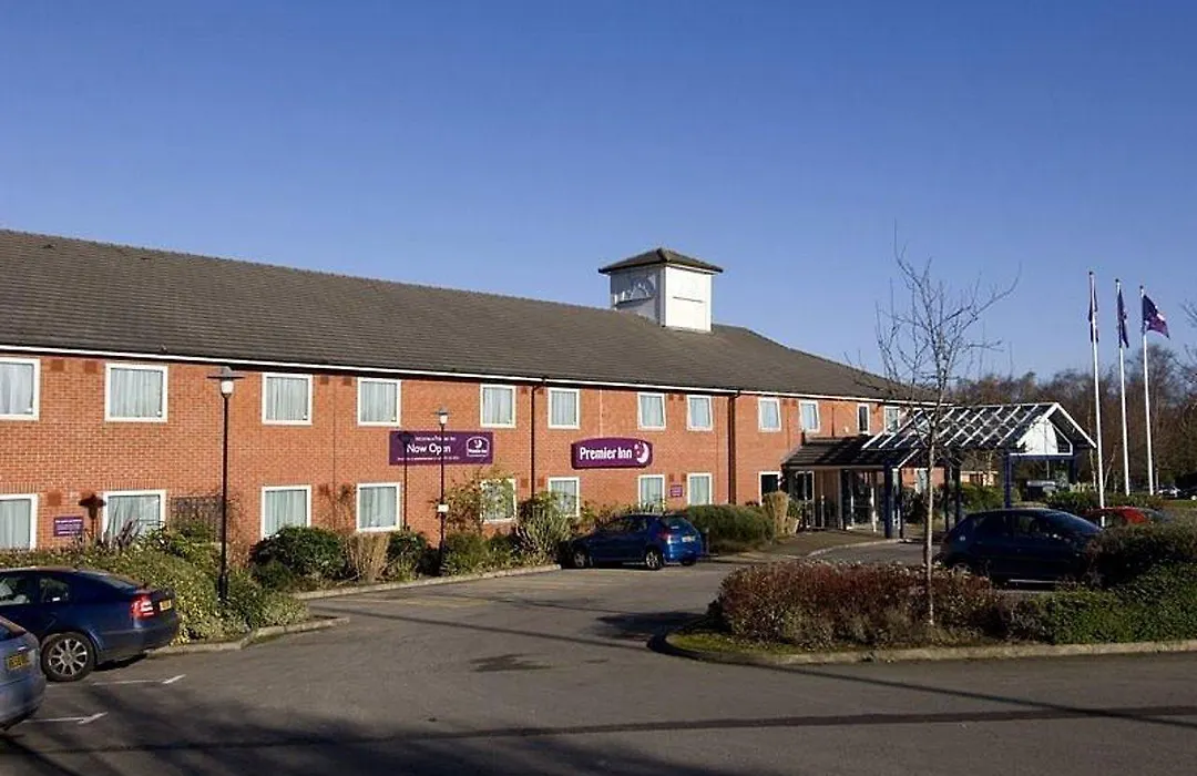 Premier Inn Pontypool-1
