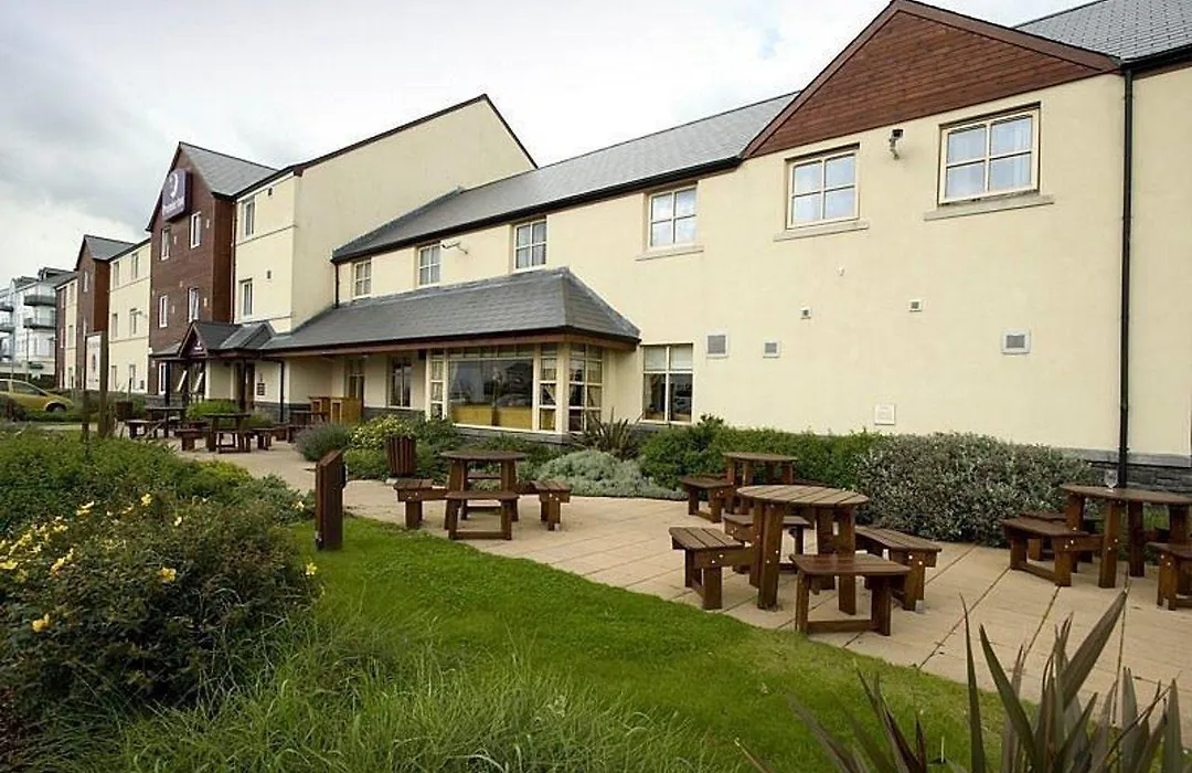 Premier Inn Carrickfergus-1