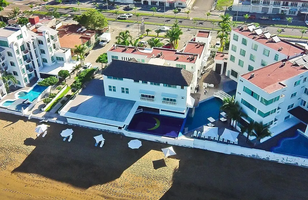 Best Western Plus Luna Del Mar-1