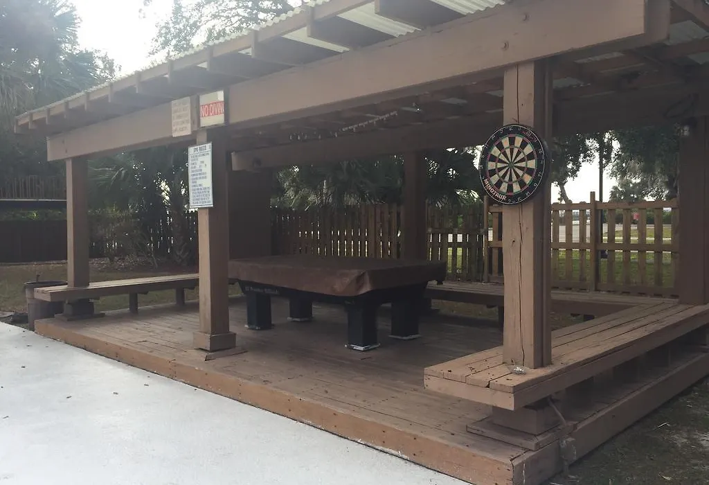 Charlotte Bay Resort-1