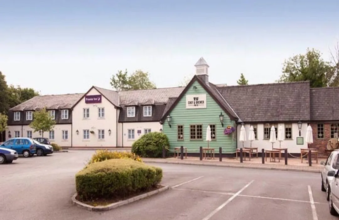 Premier Inn Manchester - Handforth-1