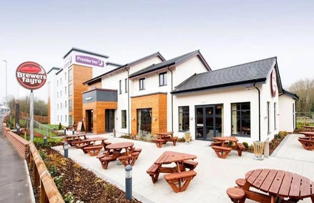 Premier Inn Stourbridge Town Centre-1