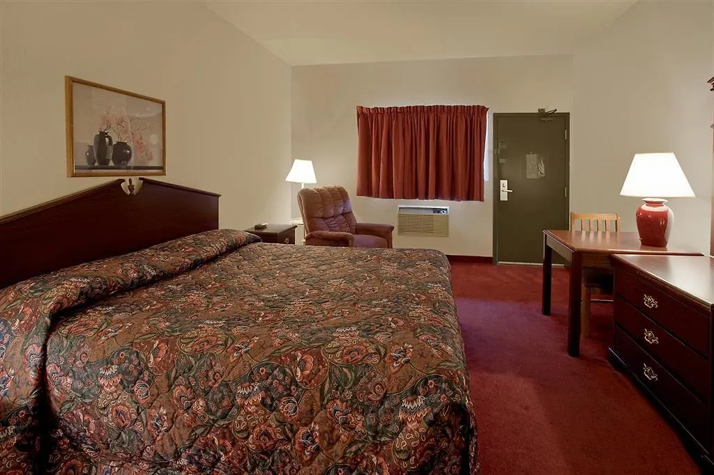 Americas Best Value Inn-Livonia/Detroit-1