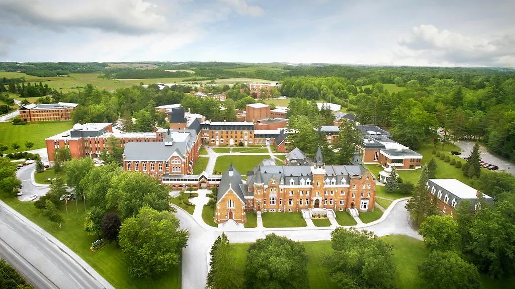 Bishop'S University-1