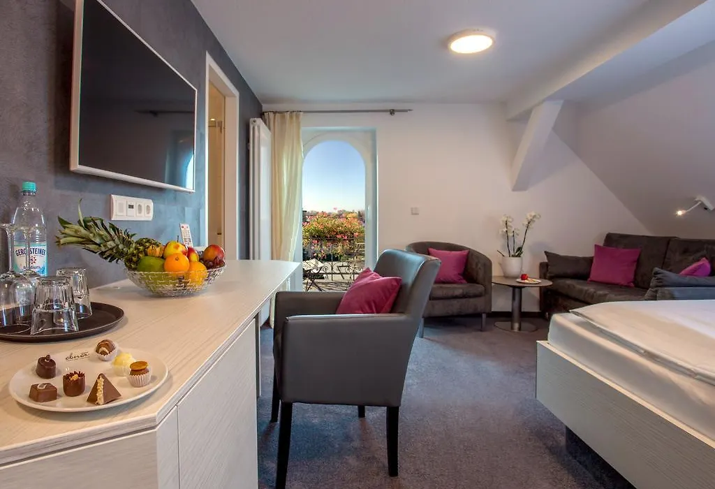 Ebner - Boutique-Hotel&Konditorei-1