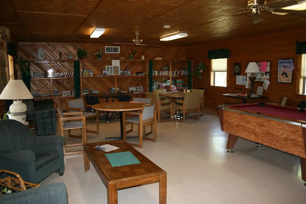 Bay Landing Camping Resort Cabin 1-1