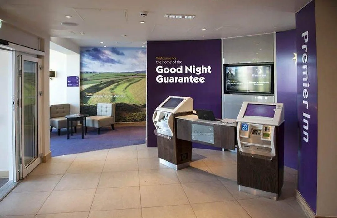 Premier Inn Dorchester-1