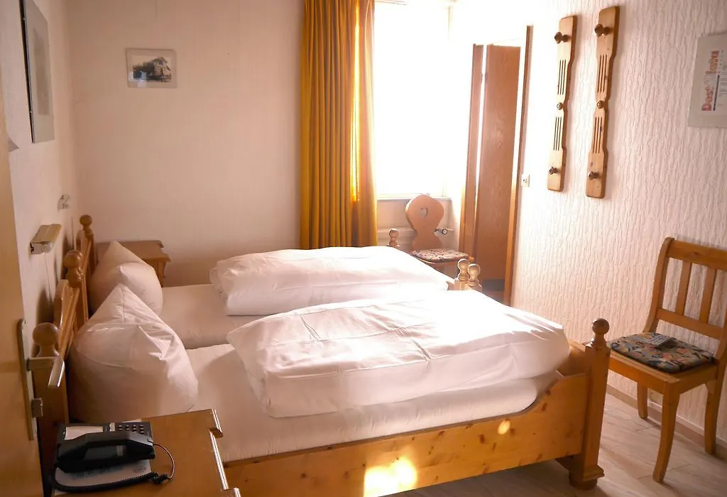 Hotel-Gasthof-Destille-Eisenbahn-1