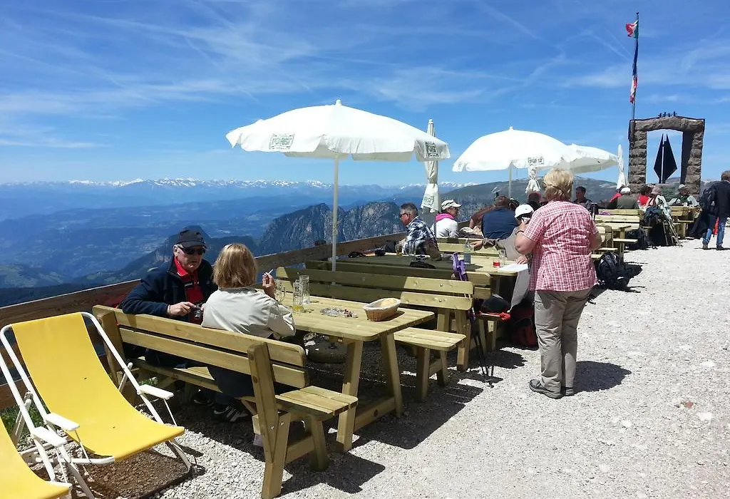 Rifugio Fronza alle Coronelle - Kölner Hütte-1