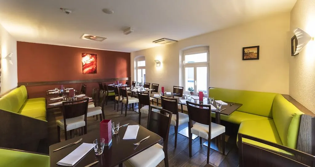 Hotel-Restaurant 1735-1