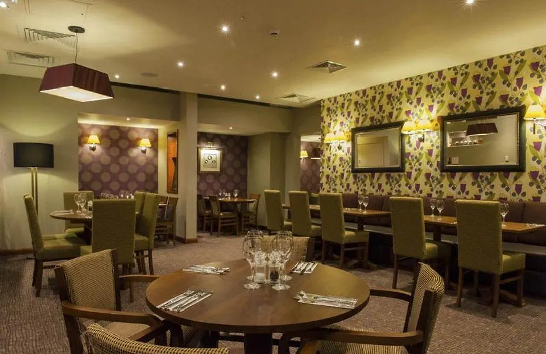Premier Inn London Bank-1