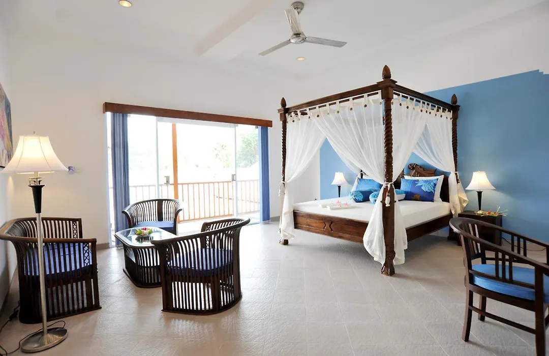 Aquarius Beach Hotel-1