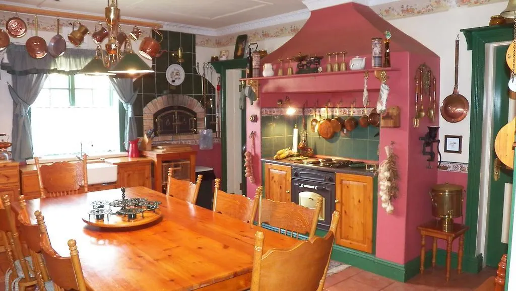 A Pilgrims Rest Guest House In Graskop-1