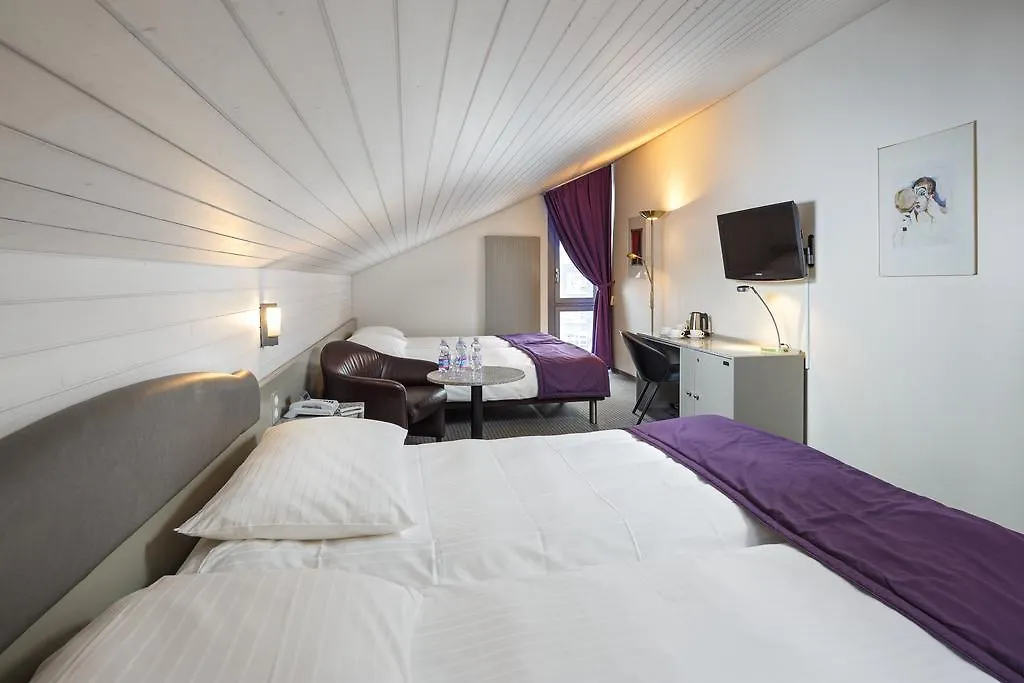 Hotel Fly Away-1