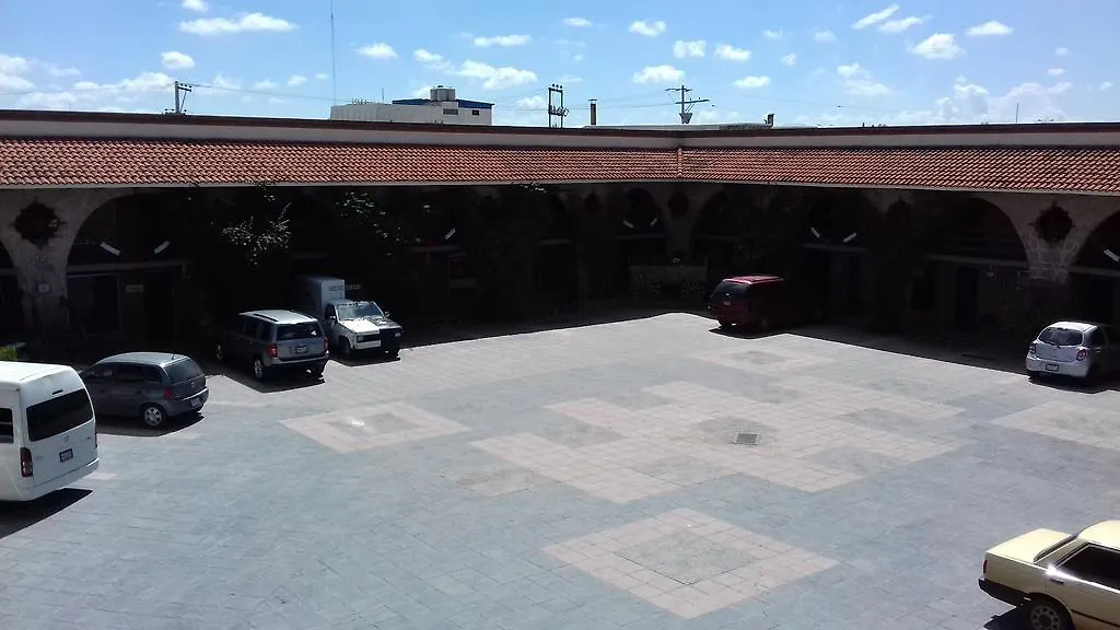 Hotel Los Arcos-1