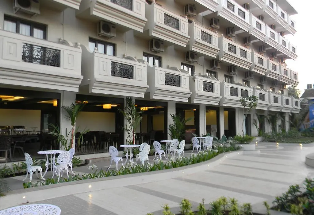 Resort De Crossroads-1