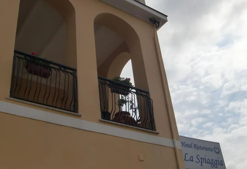 Hotel La Spiaggia-1