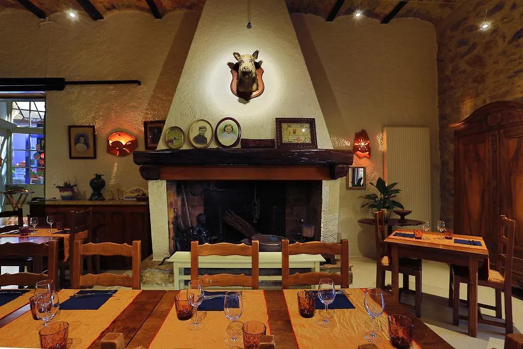 Logis Auberge Du Vigneron-1