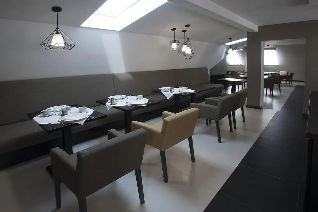 Hotel Talizman-1