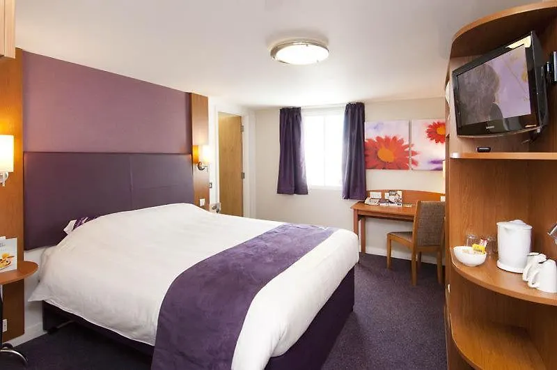Premier Inn Hemel Hempstead West-1