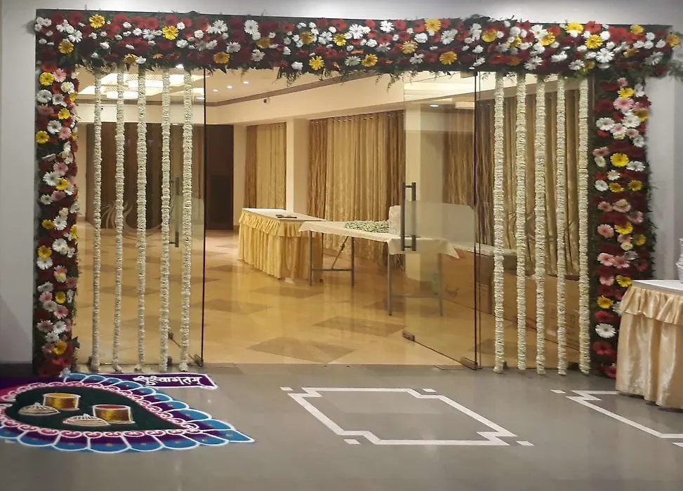 Hotel Utsav Deluxe-1