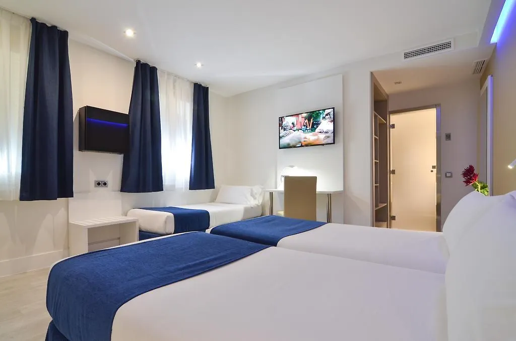 Hotel Miau-1
