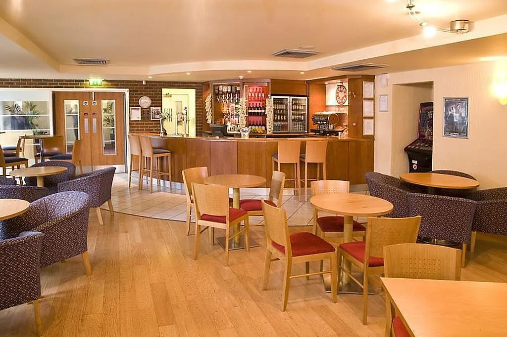 Premier Inn London Elstree / Borehamwood-1