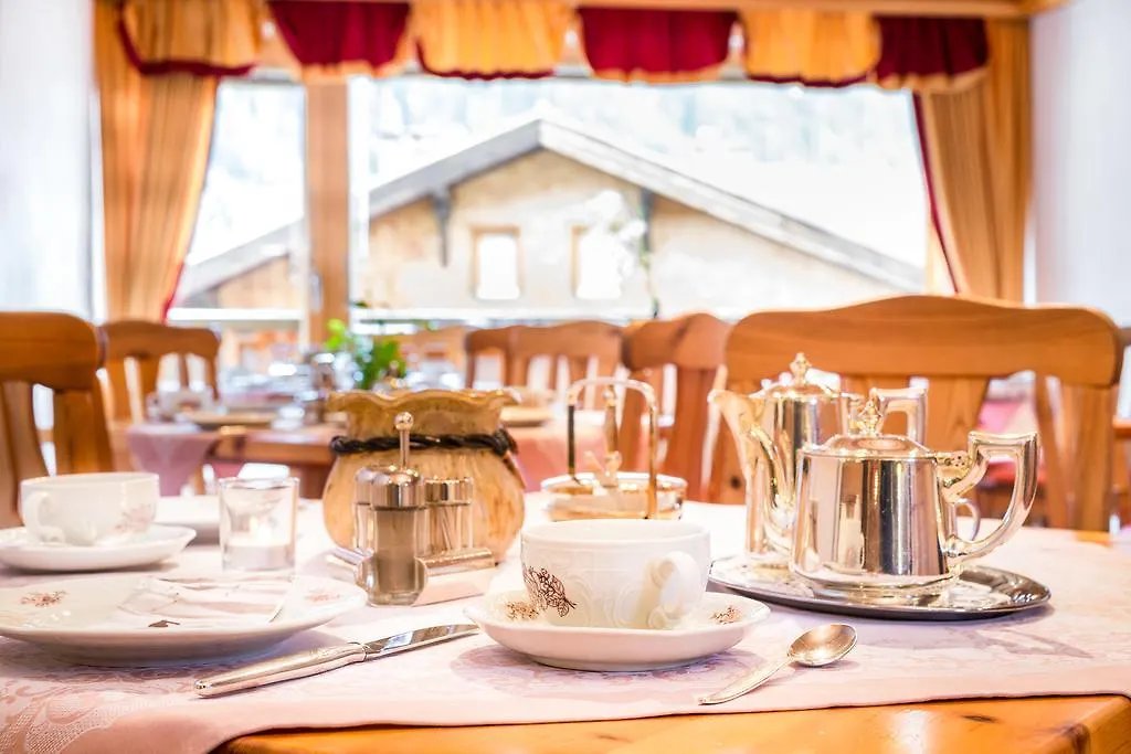 Hotel Garni Ernst Falch-1
