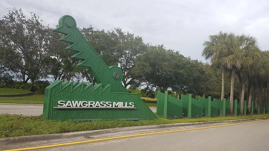 Sawgrass-1