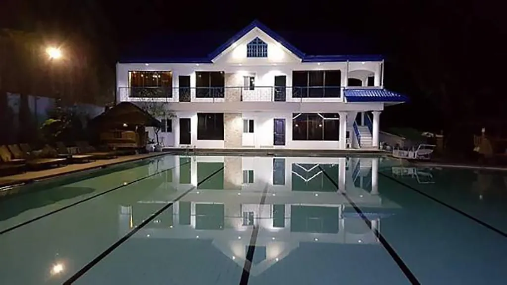 Woodland Hotel-1