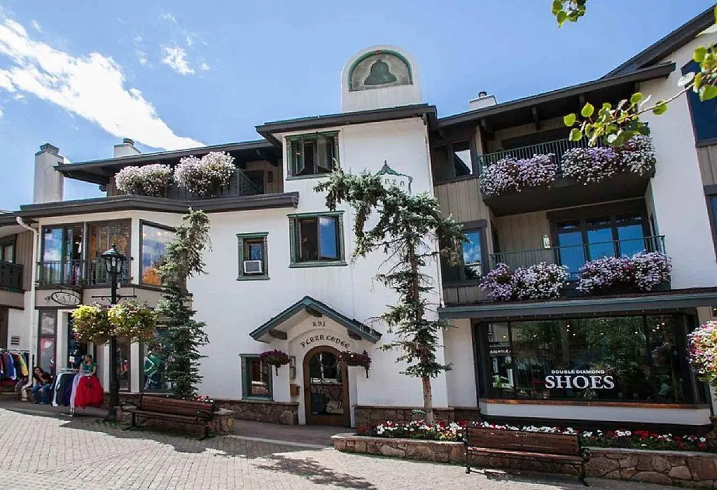 Plaza Lodge-1
