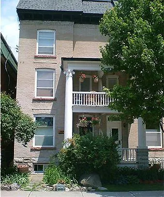 Australis Guest House-1