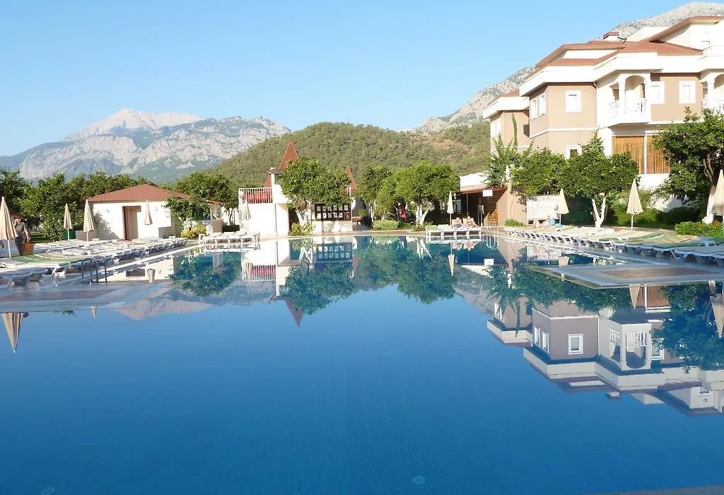 Garden Resort Bergamot-1