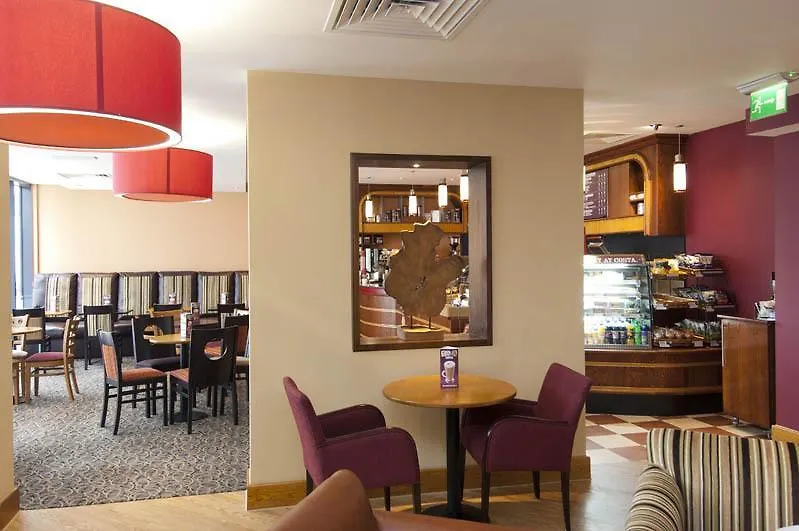 Premier Inn Heathrow Airport Terminal 5-1