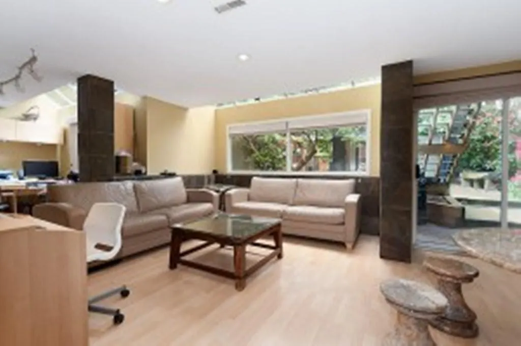 Contemporary Home B&B-1