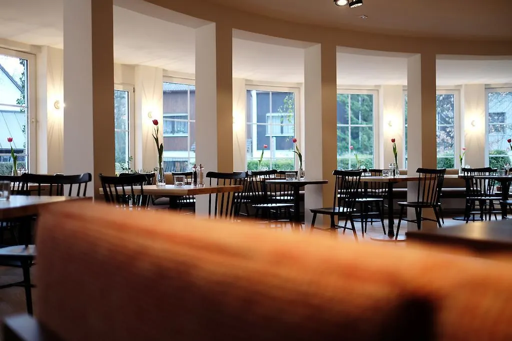 Prinz Myshkin Parkhotel-1