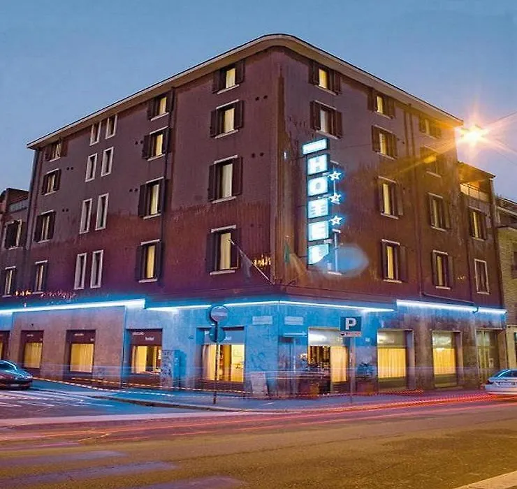 Piccolo Hotel-1