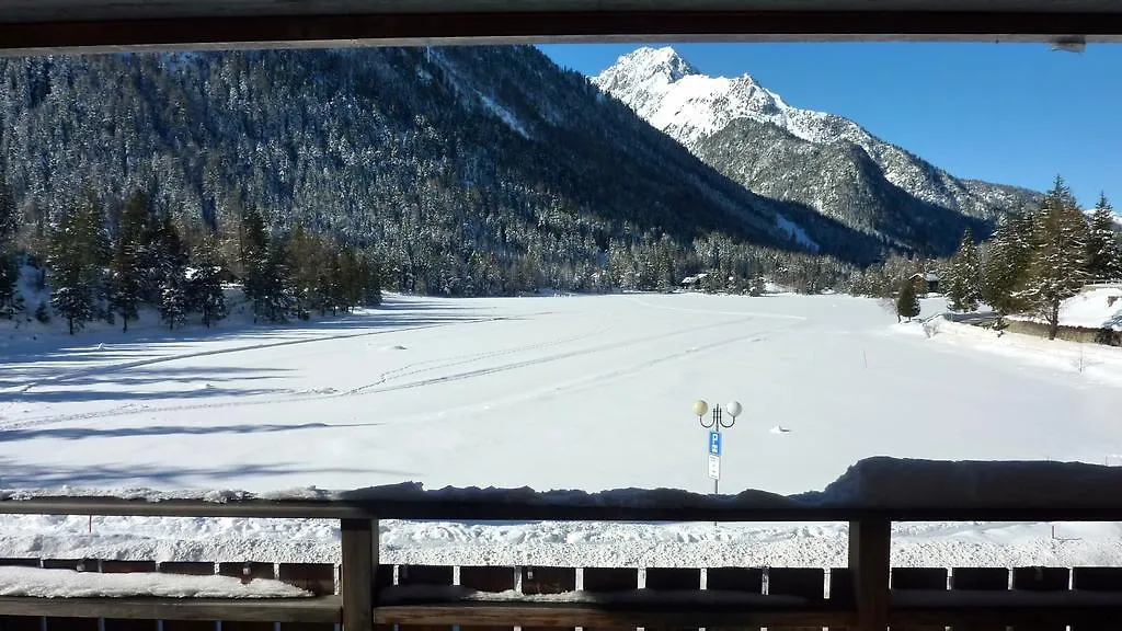 Hotel Mont.Lac-1