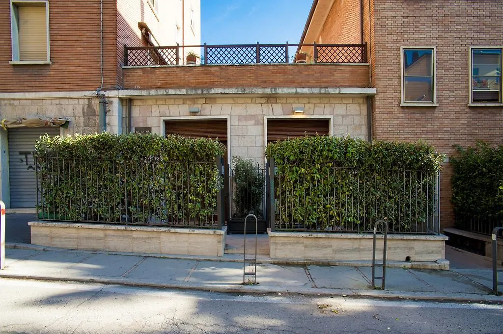 Gallery House-1