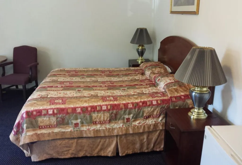 New Kansan Motel-1