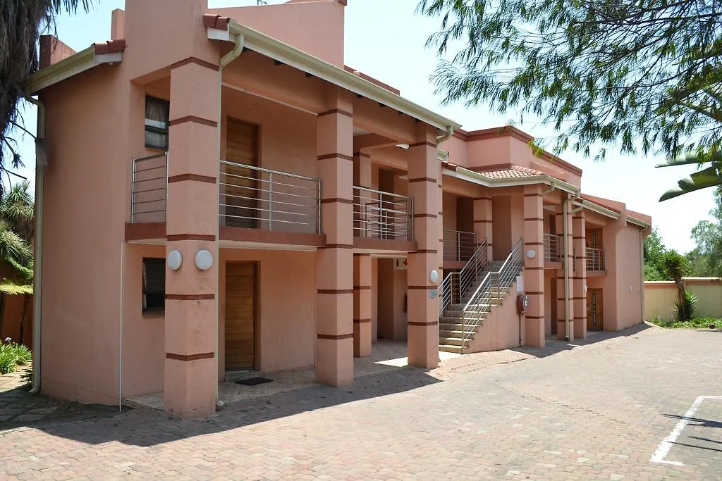 Eagles Nest Lodge-1