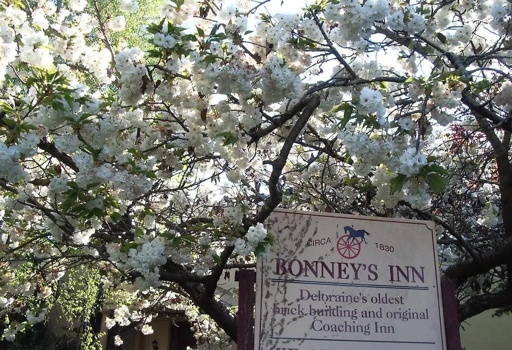 Bonneys Inn-1