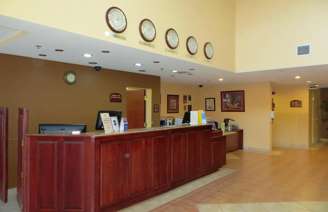 Days Inn By Wyndham Oromocto Conference Centre-1