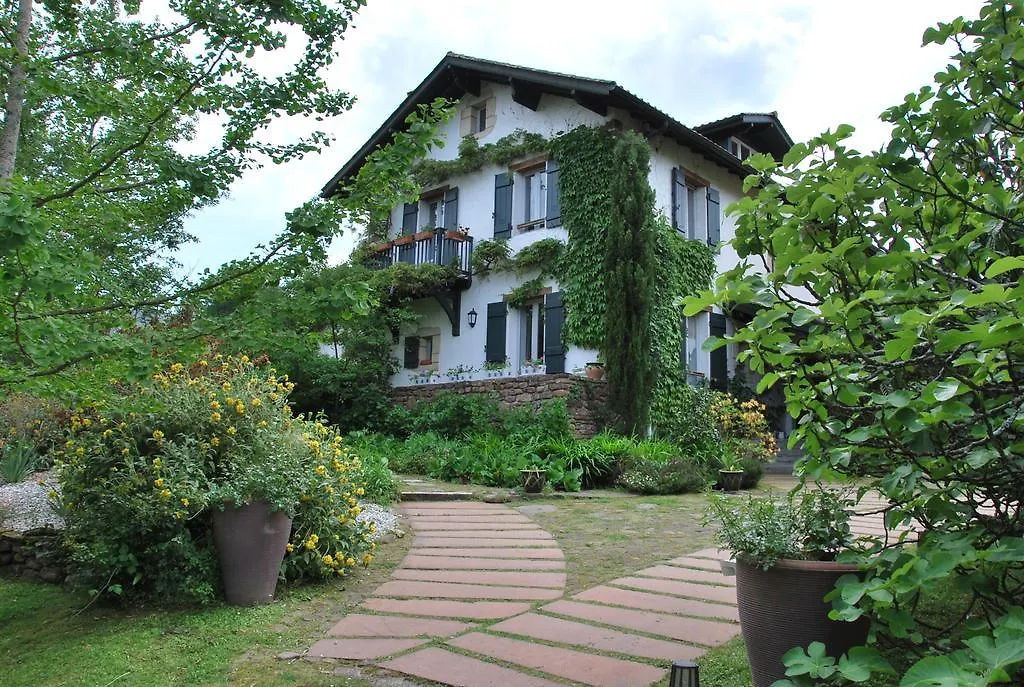 Maison Aretxola-1