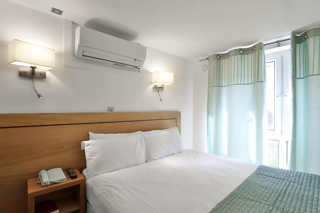 Ambassadors Hotel-1
